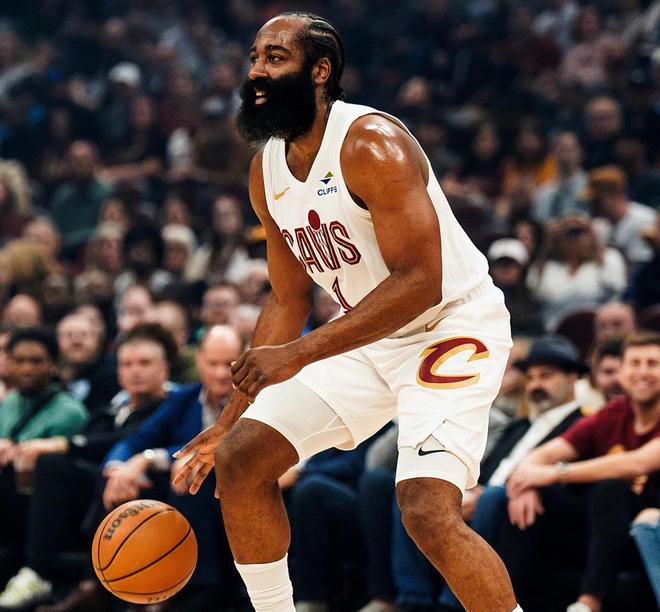 哈登29000分里程碑助力骑士大胜76人