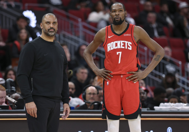 杜兰特逼近乔丹总得分纪录 火箭大胜老鹰终结