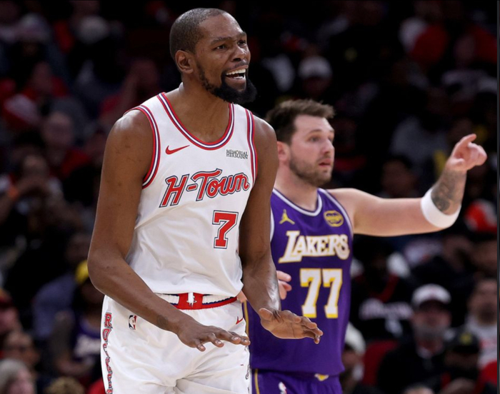 火箭队惨败湖人 乌度卡战术遭质疑杜兰特被重点