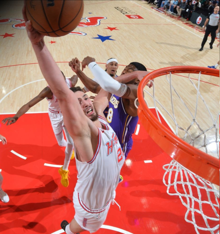 火箭队惨败湖人 乌度卡战术遭质疑杜兰特被重点